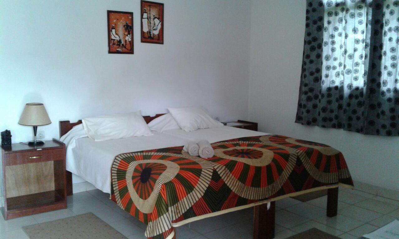 Pensao Residencial Reggio Emilia Hotel เปงบา ภายนอก รูปภาพ